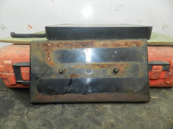 162. 1996 HONDA SMX. BATTERY TRAY - Image 2