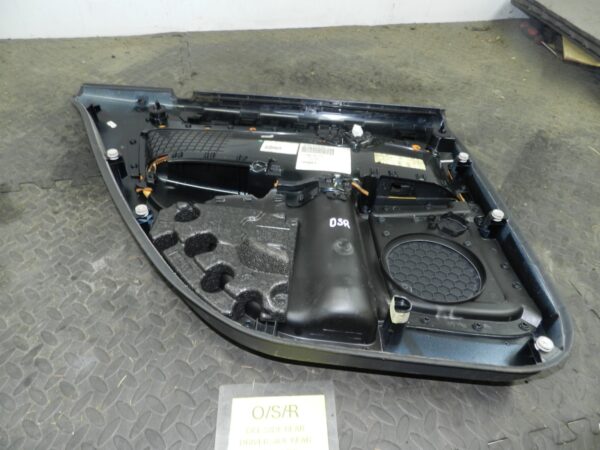 107. 2007 VOLVO S80 D5. DRIVER SIDE REAR DOOR CARD - Image 4