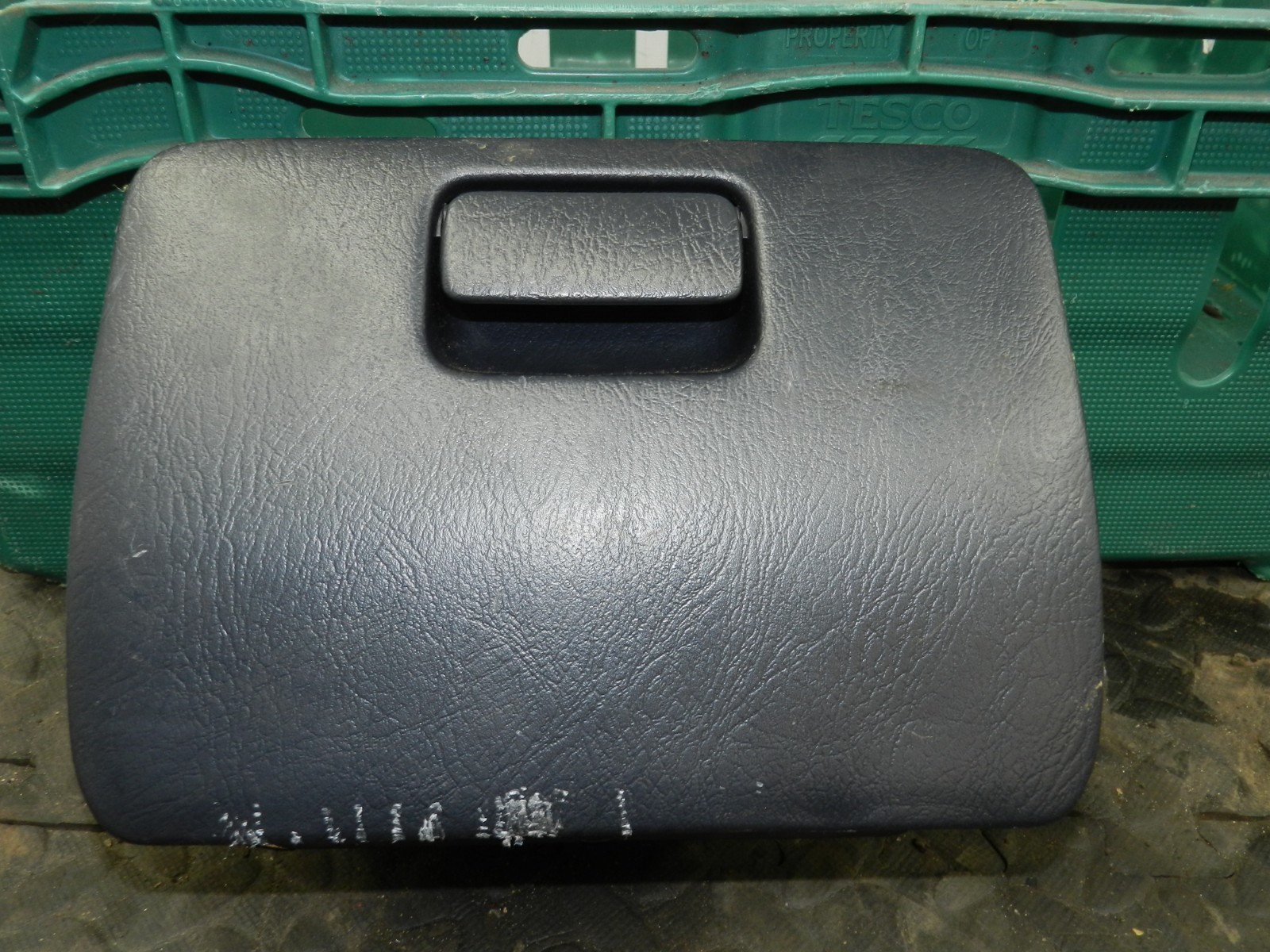 162. 1996 HONDA SMX. CUP HOLDER STORAGE