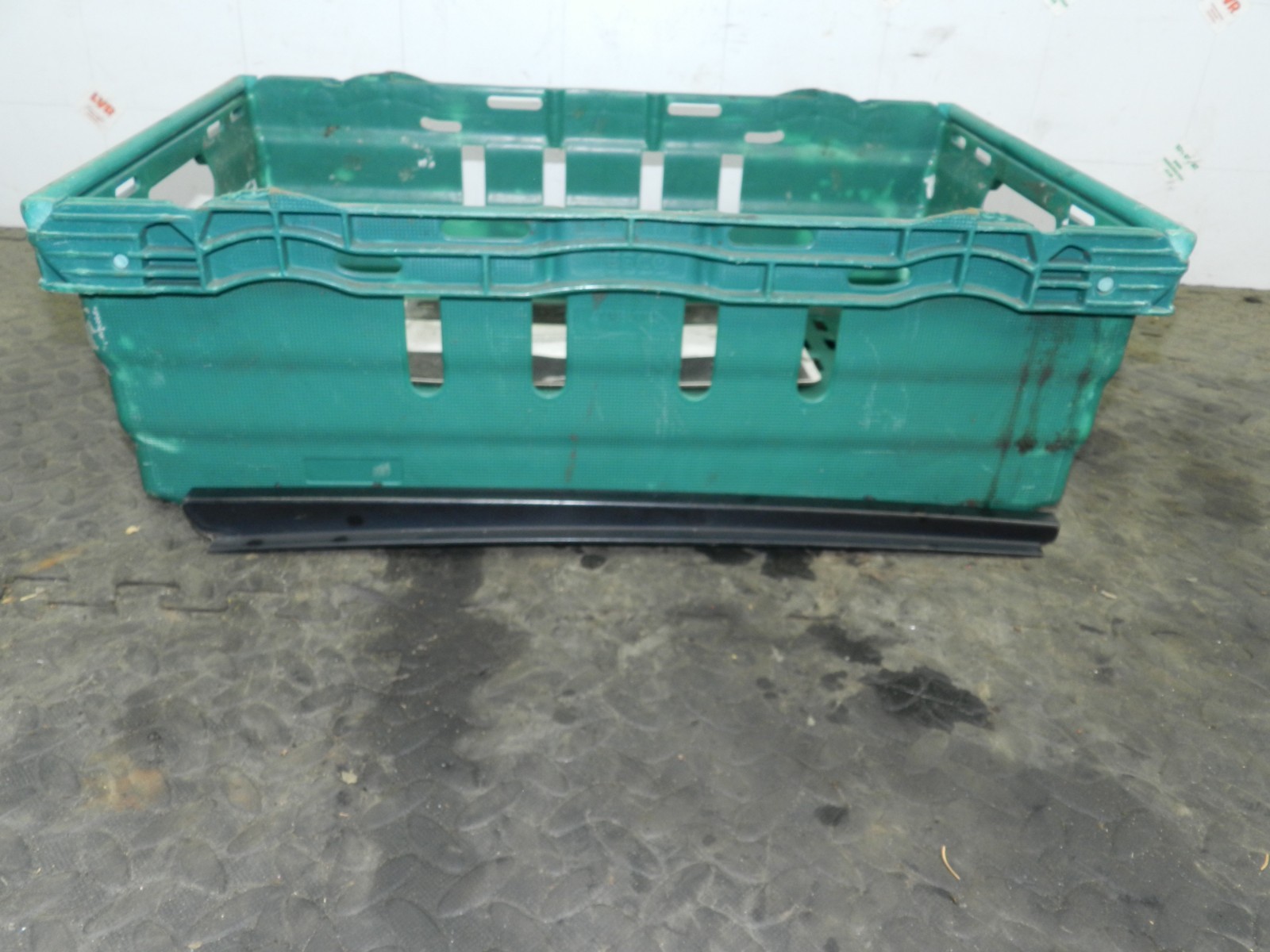 162. 1996 HONDA SMX. PLASTIC FRAME TRIM