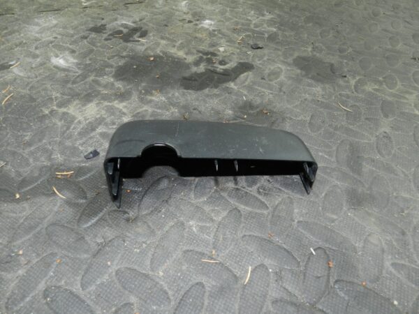 107. 2007 VOLVO S80 D5. WIND SCREEN TRIM REAR VIEW MIRROR
