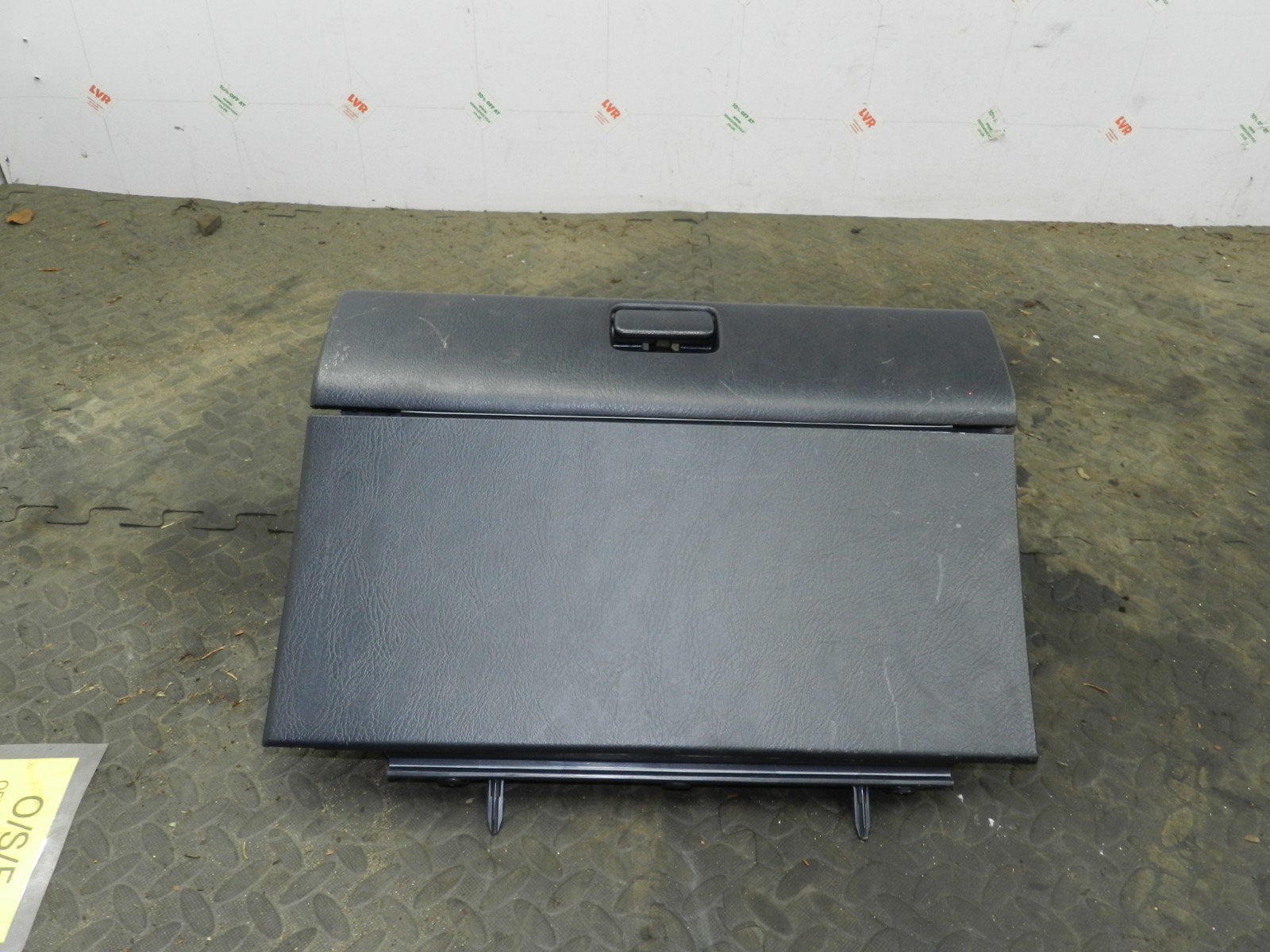 162. 1996 HONDA SMX. GLOVE BOX LID + HOUSING