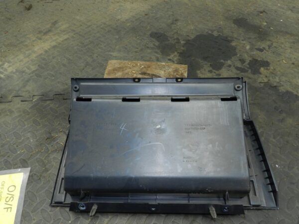 162. 1996 HONDA SMX. GLOVE BOX LID + HOUSING - Image 3