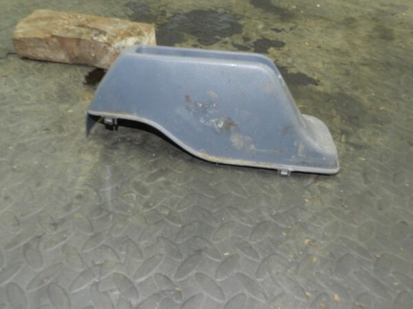 162. 1996 HONDA SMX. HAND BRAKE LEVER SURROUND - Image 4