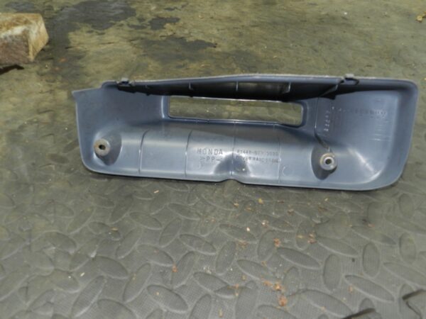 162. 1996 HONDA SMX. HAND BRAKE LEVER SURROUND - Image 6