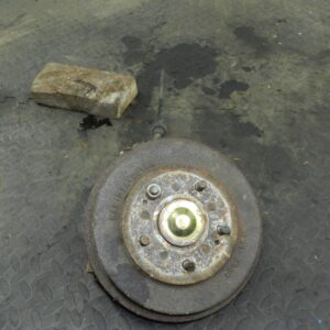 162. 1996 HONDA SMX. PASSENGER SIDE REAR HUB STUB AXLE