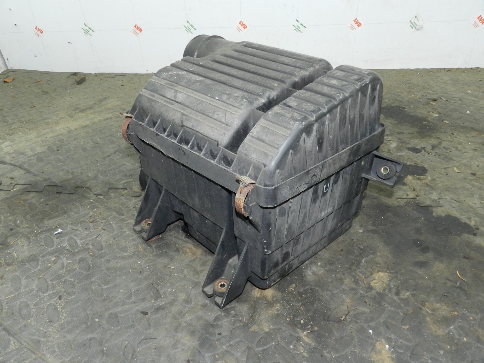 162. 1996 HONDA SMX. AIR FILTER HOUSING BOX