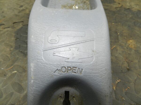 162. 1996 HONDA SMX. SPARE TOOLS HOUSING COVER JACK - Image 2
