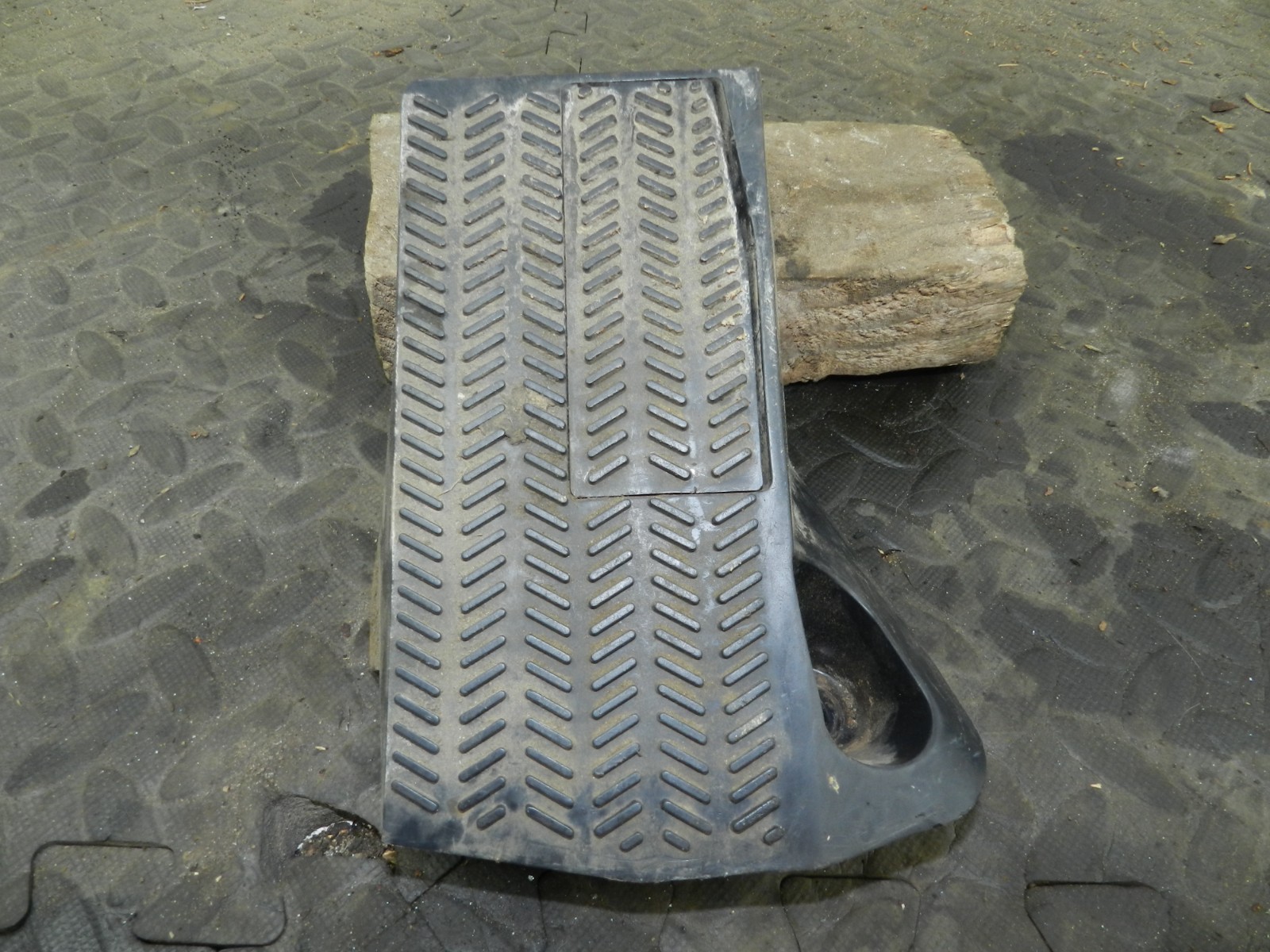 162. 1996 HONDA SMX. FOOT REST