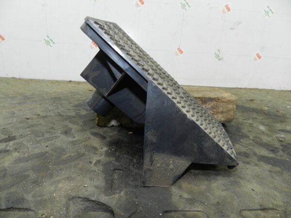 162. 1996 HONDA SMX. FOOT REST - Image 2
