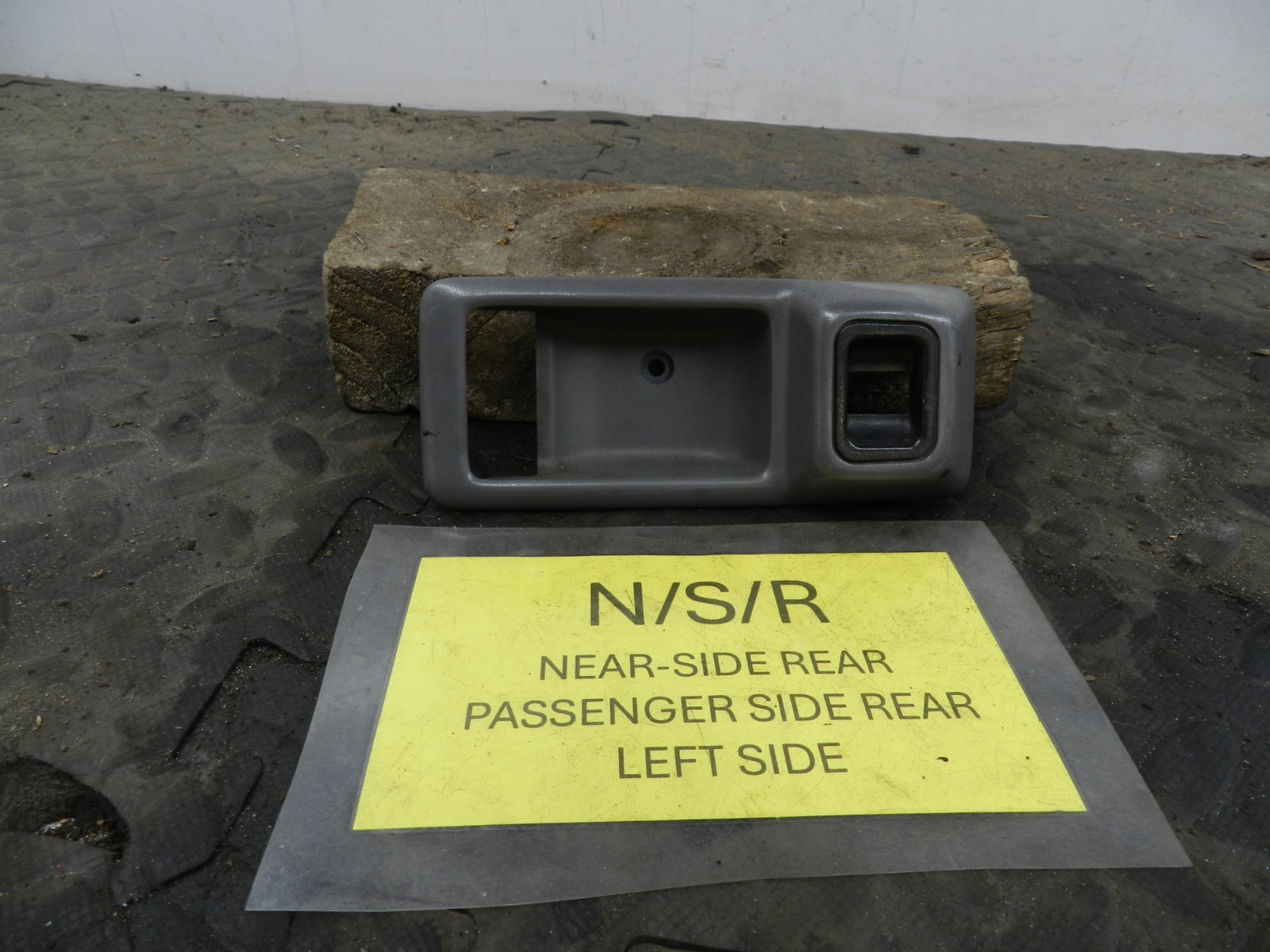 162. 1996 HONDA SMX. PASSENGER SIDE REAR HANDLE SURROUND