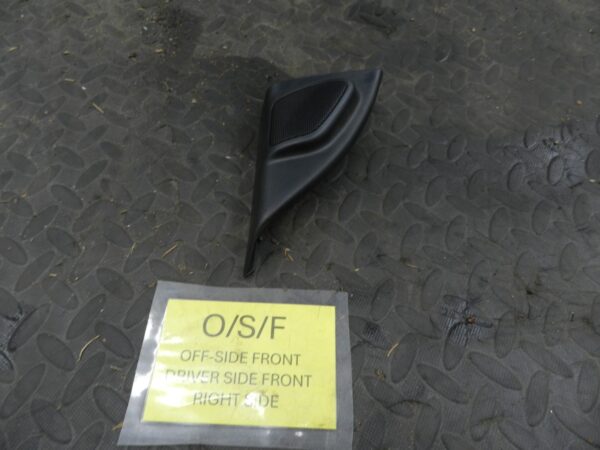 107. 2007 VOLVO S80 D5. DRIVER SIDE WING MIRROR TRIM