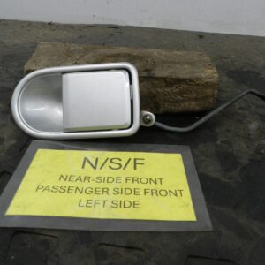 162. 1996 HONDA SMX. PASSENGER SIDE FRONT EXTERNAL DOOR HANDLE SILVER