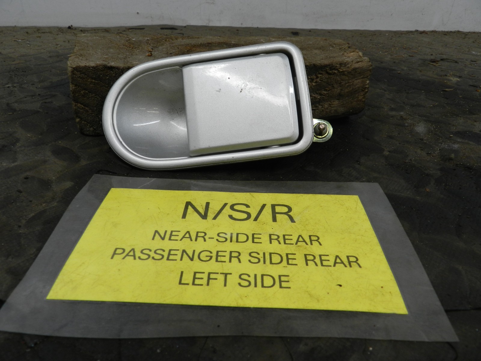 162. 1996 HONDA SMX. PASSENGER SIDE REAR INTERIOR DOOR HANDLE - Image 3