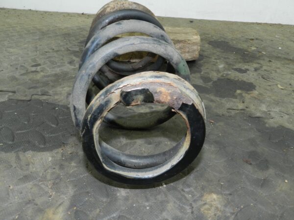 162. 1996 HONDA SMX. REAR SUSPENSION SPRING - Image 2