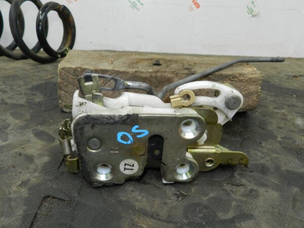 162. 1996 HONDA SMX. DRIVER SIDE FRONT DOOR LOCK MECHANISM - Image 3