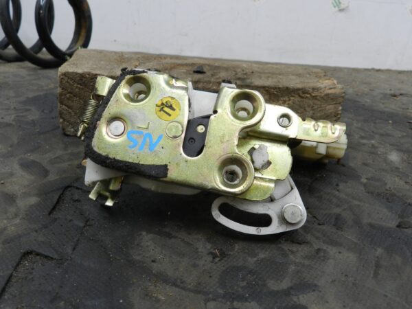 162. 1996 HONDA SMX. PASSENGER SIDE FRONT DOOR LOCK MECHANISM - Image 3