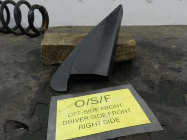 162. 1996 HONDA SMX. DRIVER SIDE WING MIRROR TRIM