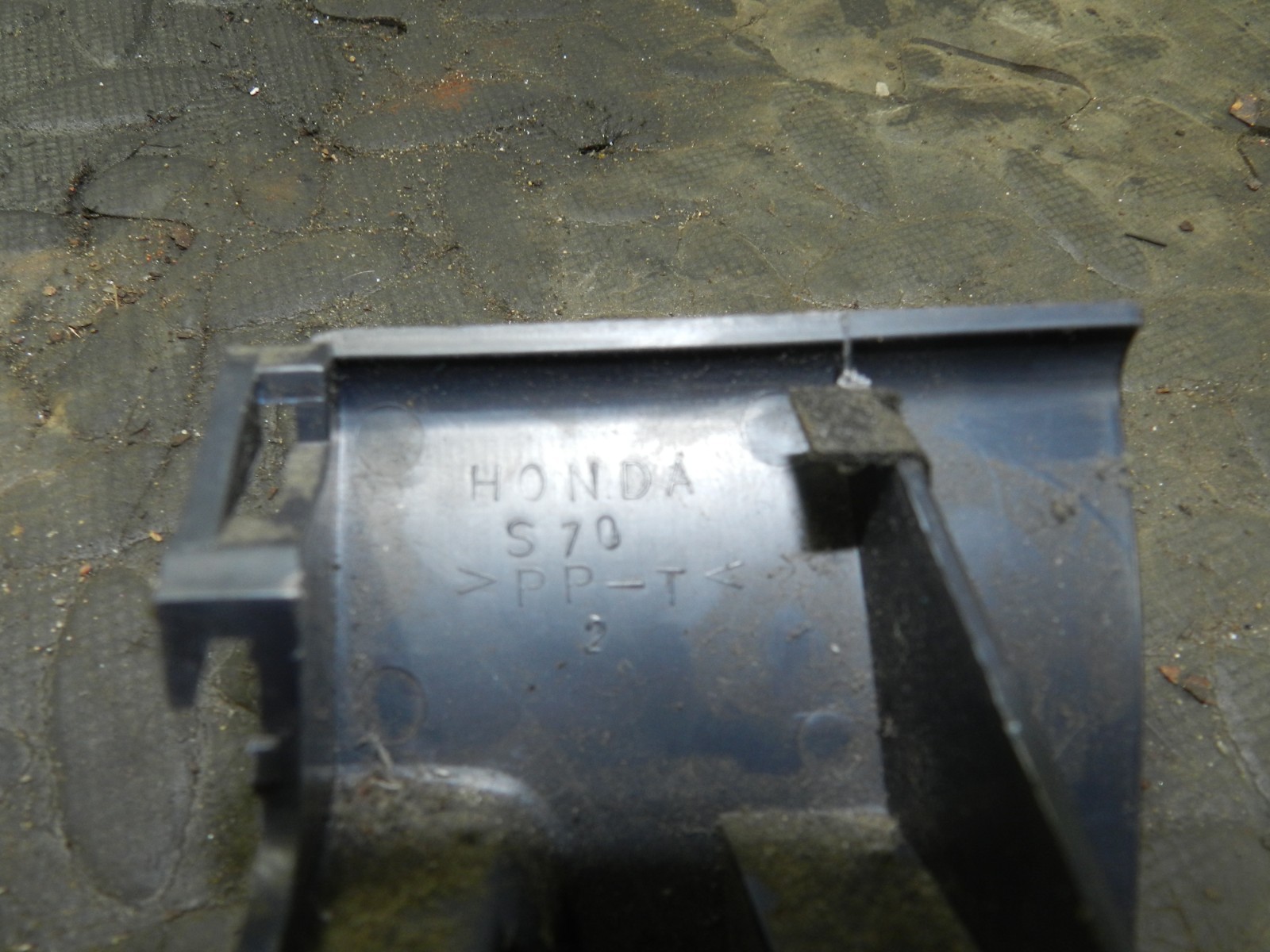 162. 1996 HONDA SMX. DASH BOARD TRIM - Image 3