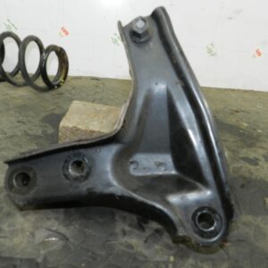 162. 1996 HONDA SMX. ENGINE MOUNT FRAME