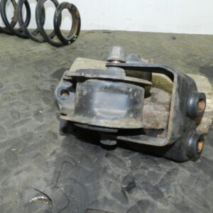 162. 1996 HONDA SMX. ENGINE MOUNT