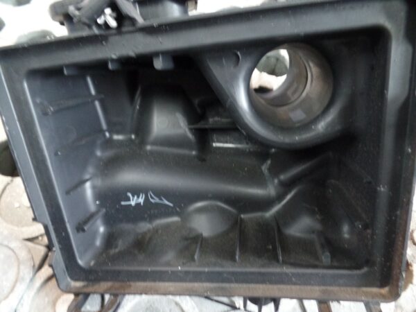 MK2 Nissan Note 2015 1.2 Petrol - Air Filter Box *Without Lid - Image 4