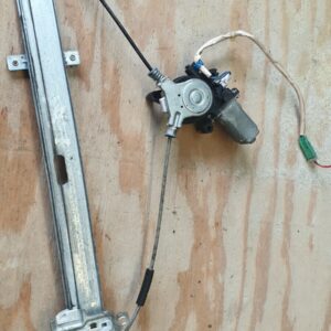 2005 HONDA JAZZ 1.4 PETROL AUTOMATIC. NEAR SIDE FRONT WINDOW REGULATOR.