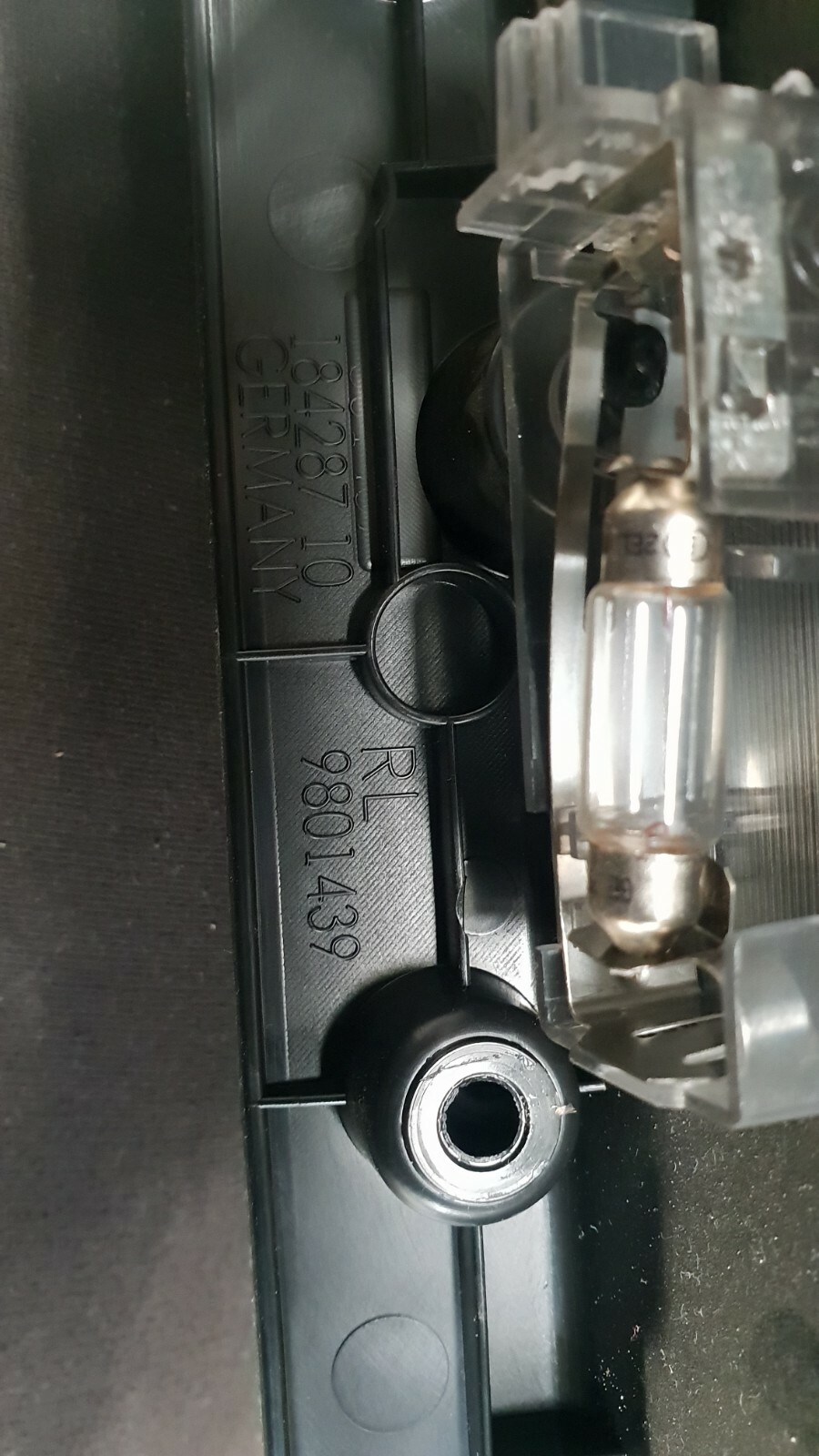 Mini Countryman 2014 1.6 Glove Box Compartment 9801439 - Image 3