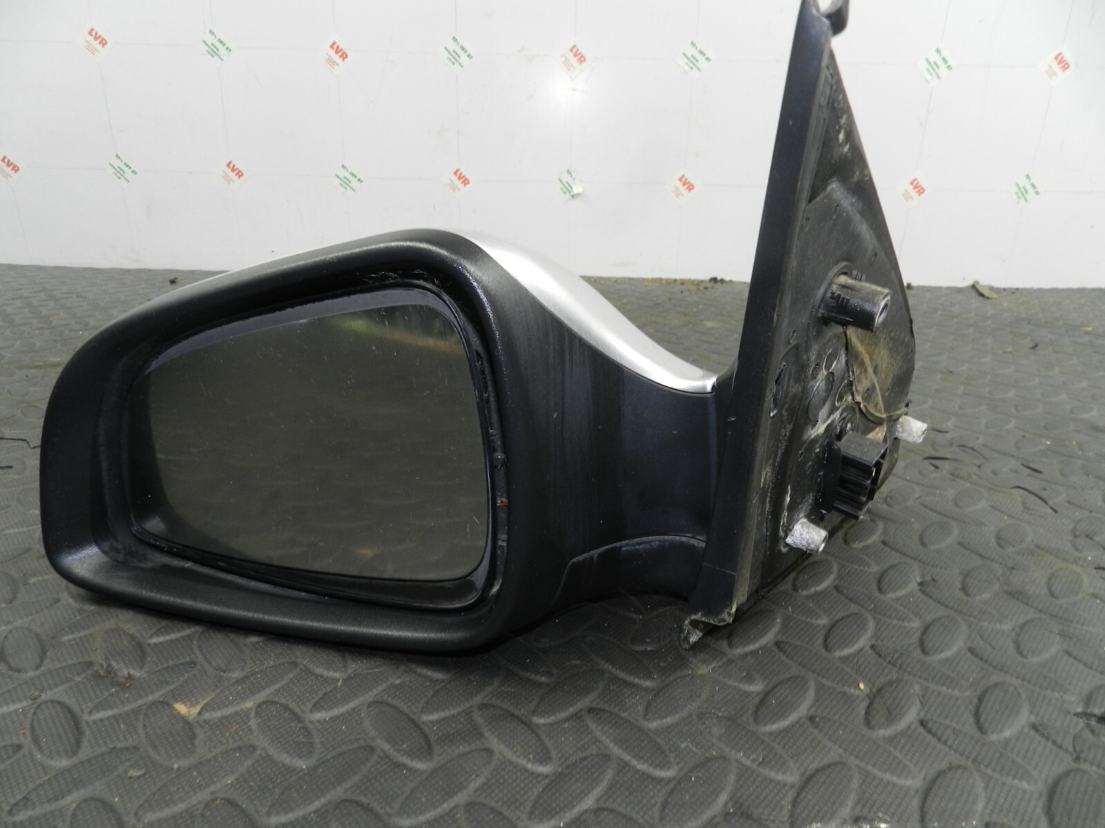 (144) 2009 VAUXHALL ASTRA H. PASSENGER SIDE WING MIRROR