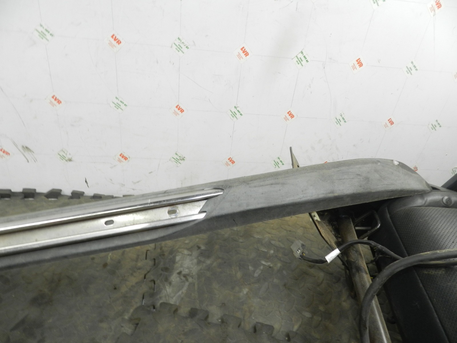 172. 2011 JEEP GRAND CHEROKEE MK4 WK2. DRIVER SIDE ROOF RAIL - Image 4