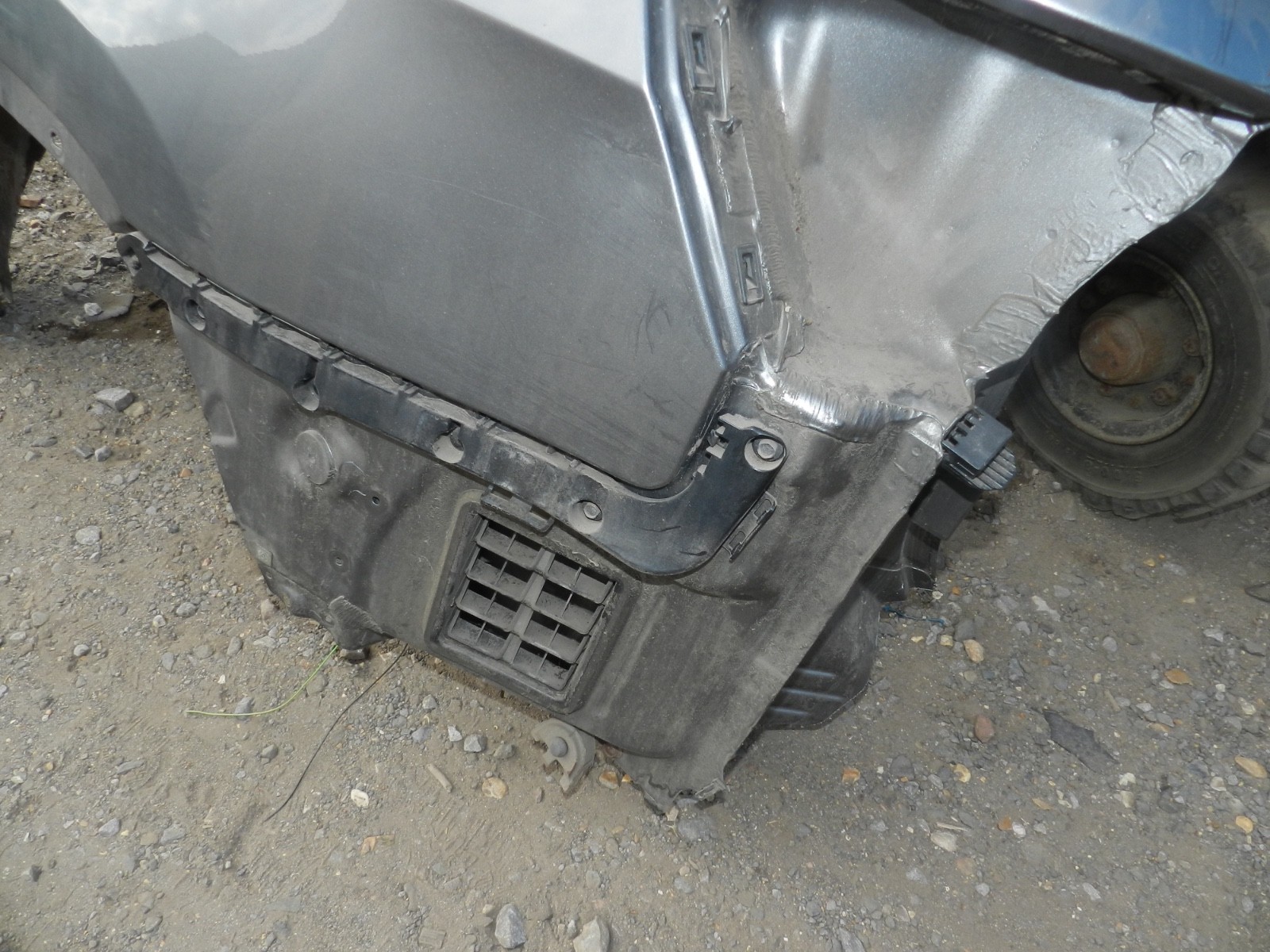 172. 2011 JEEP GRAND CHEROKEE MK4 WK2. PASSENGER SIDE REAR QUARTER CUT PANEL - Image 3