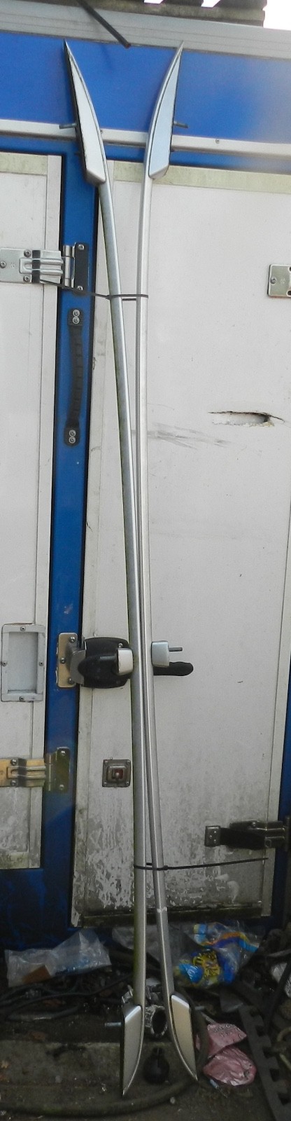 179. 2006 VOLKSWAGEN TOURAN. ROOF RAILS - Image 5