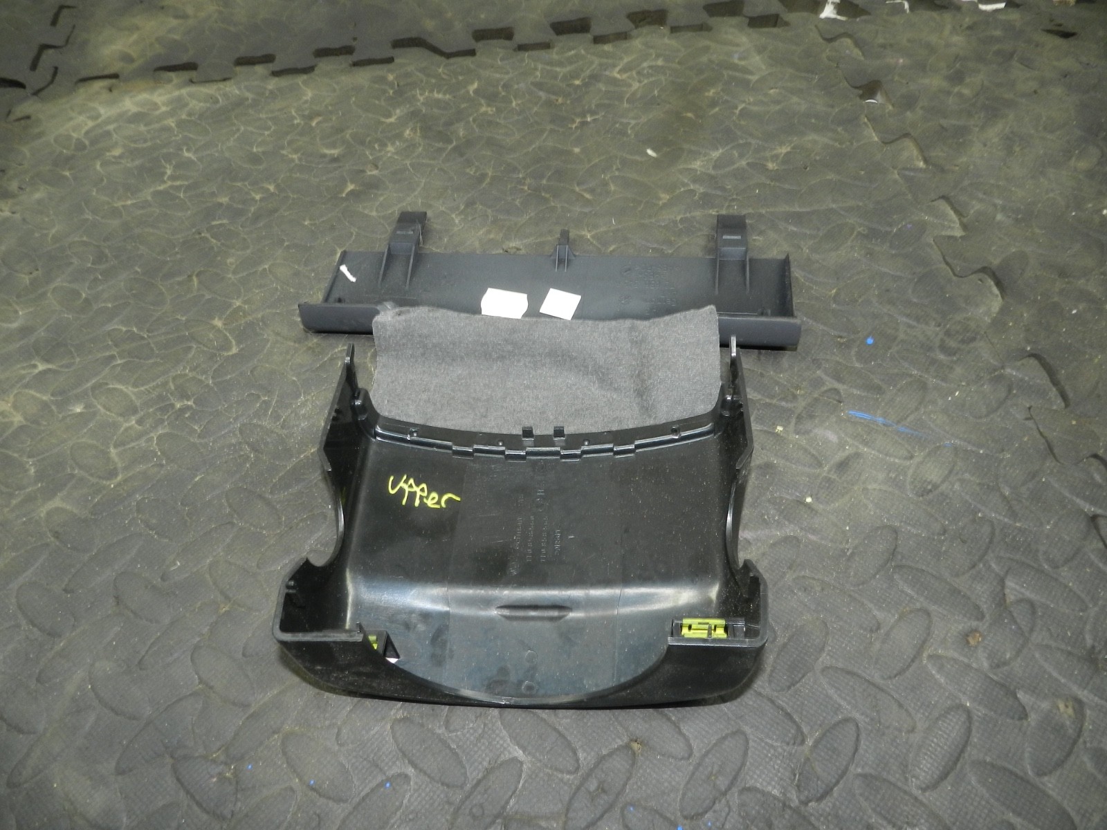 179. 2006 VOLKSWAGEN TOURAN. STEERING COWLING UPPER TRIM - Image 3