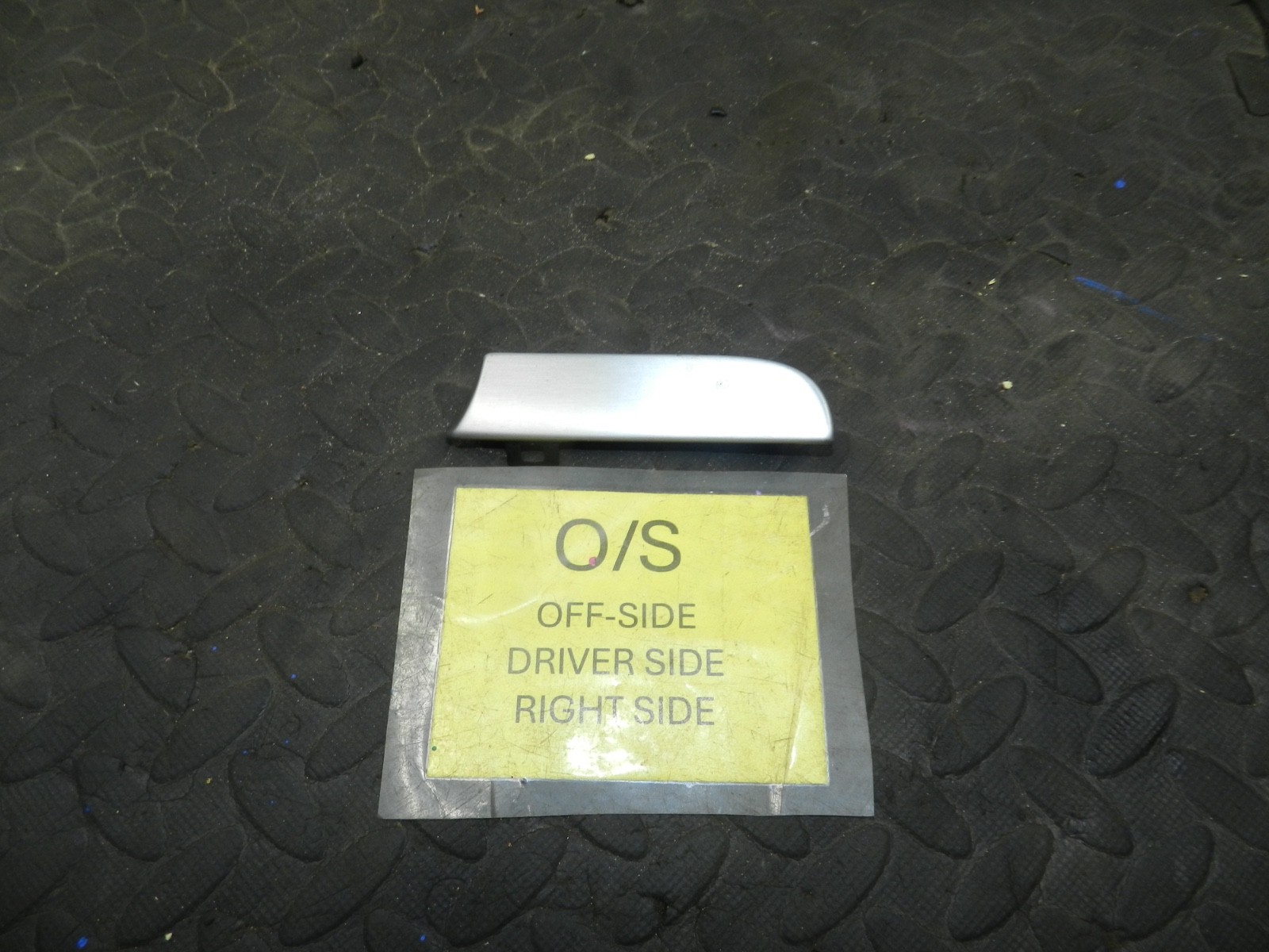 179. 2006 VOLKSWAGEN TOURAN. DRIVER SIDE DASH BOARD TRIM