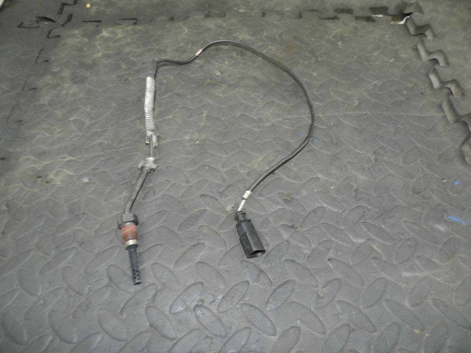179. 2006 VOLKSWAGEN TOURAN. EXHAUST TEMPERATURE SENSOR - Image 2