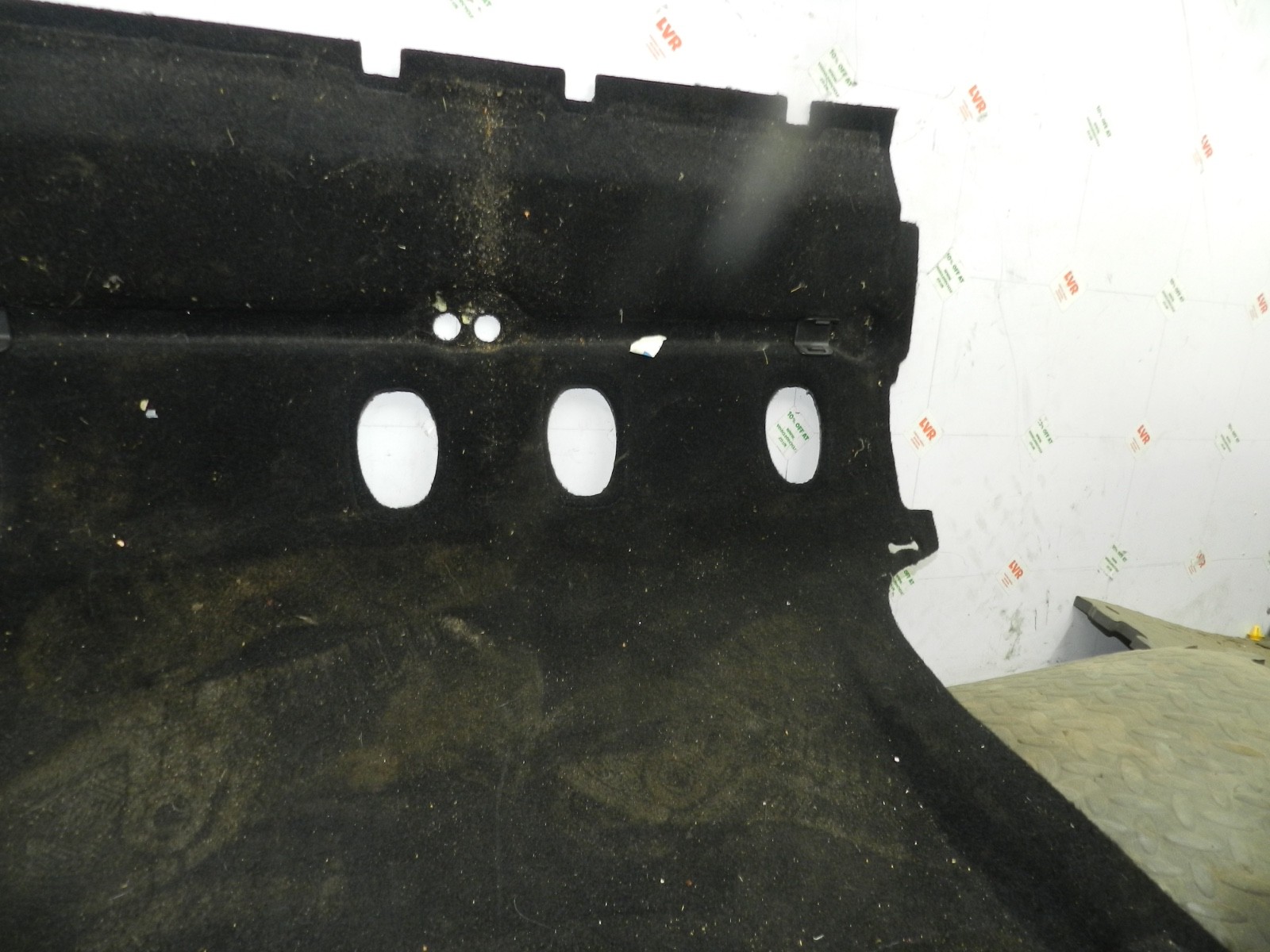 179. 2006 VOLKSWAGEN TOURAN. REAR CARPET - Image 4