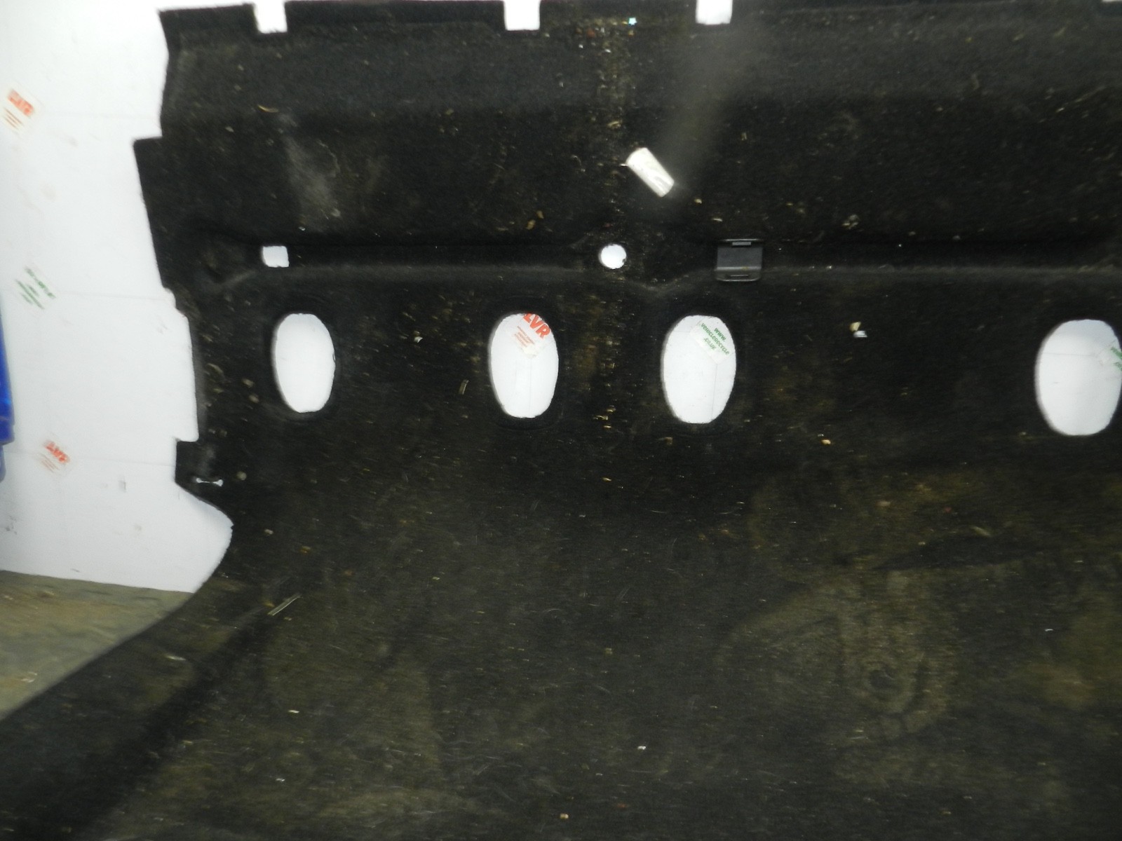 179. 2006 VOLKSWAGEN TOURAN. REAR CARPET - Image 5