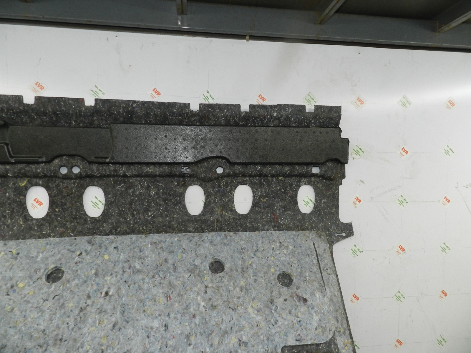 179. 2006 VOLKSWAGEN TOURAN. REAR CARPET - Image 8
