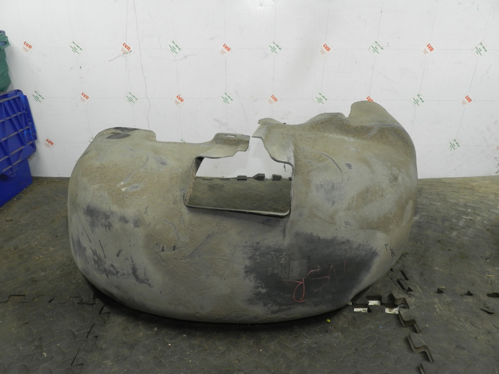 179. 2006 VOLKSWAGEN TOURAN. PASSENGER SIDE REAR WHEEL ARCH LINER - Image 3