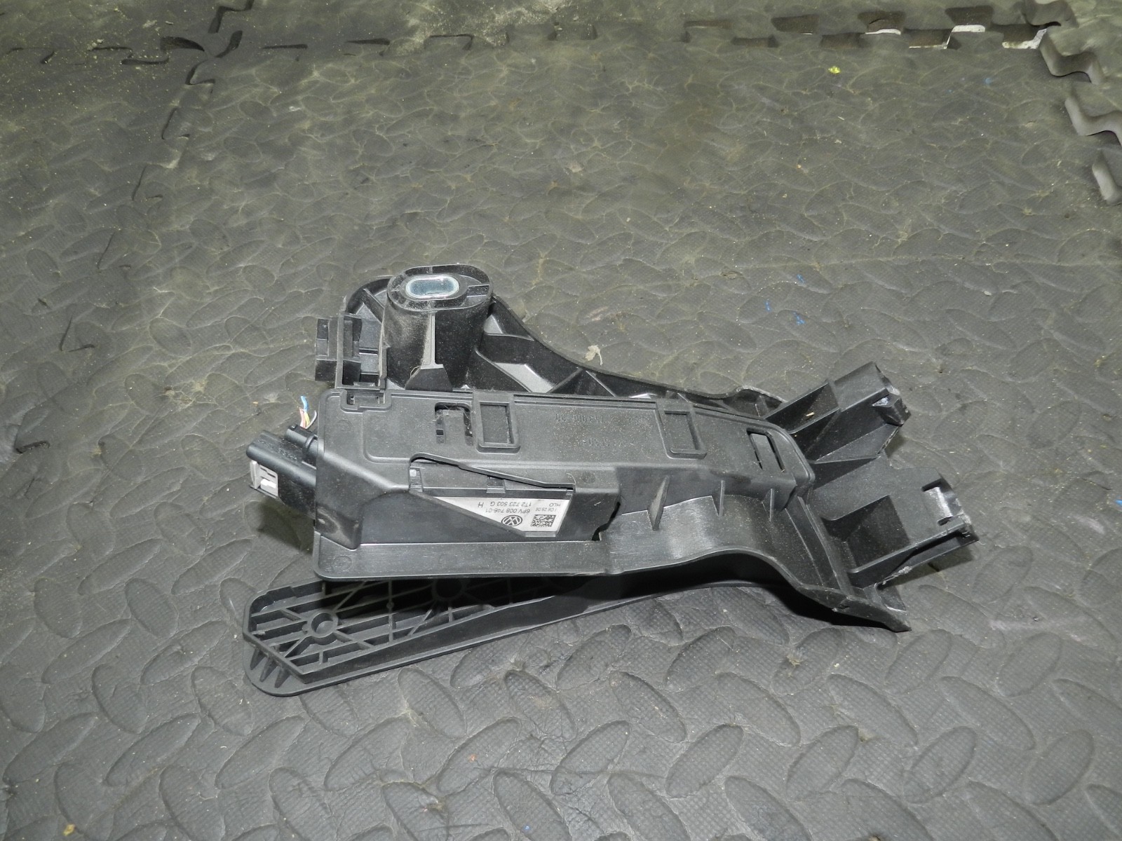 179. 2006 VOLKSWAGEN TOURAN. ACCELERATOR THROTTLE PEDAL - Image 5