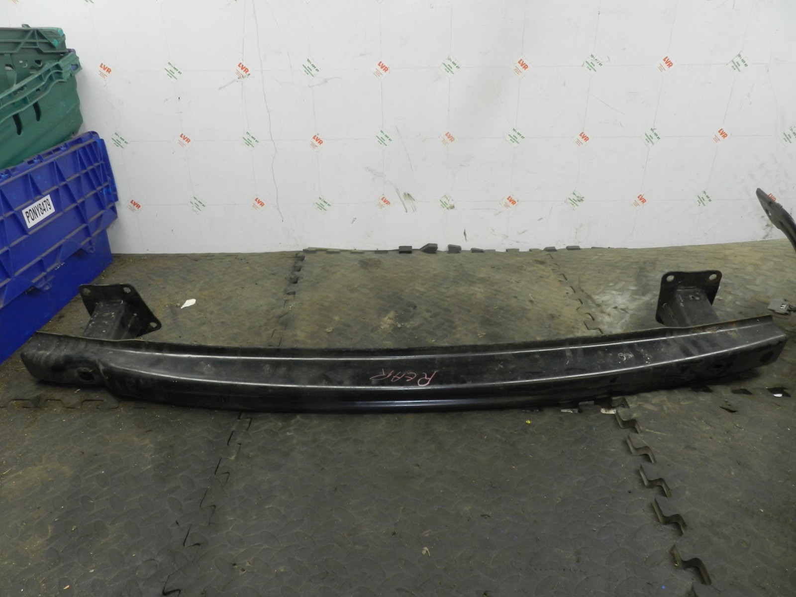 179. 2006 VOLKSWAGEN TOURAN. REAR BUMPER SUPPORT FRAME CRASH BAR - Image 2