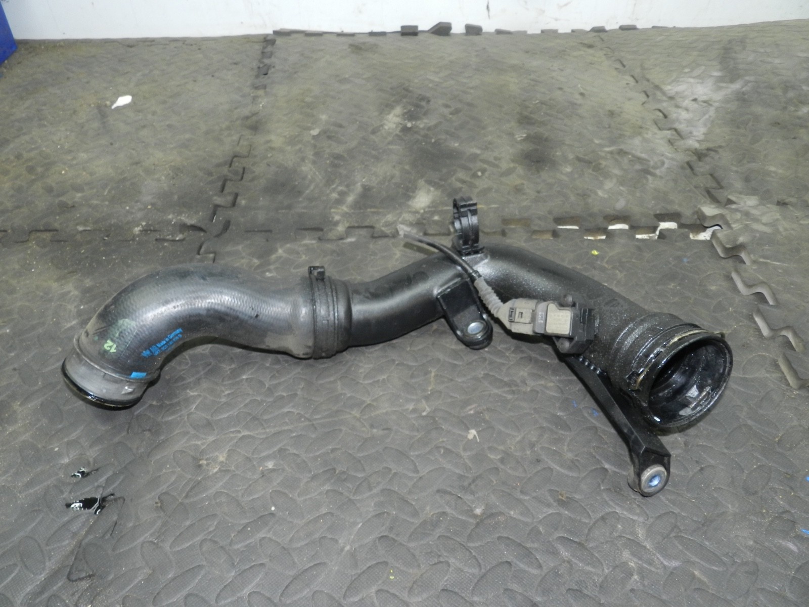 179. 2006 VOLKSWAGEN TOURAN. BOOST INTAKE PIPE MAP SENSOR - Image 2
