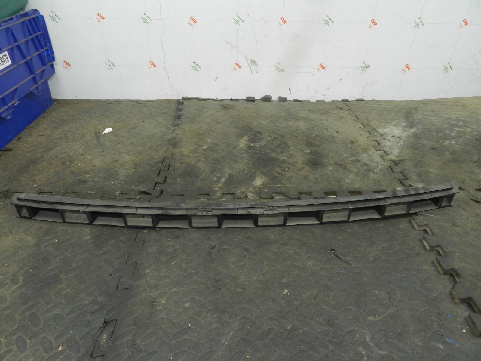 179. 2006 VOLKSWAGEN TOURAN. REAR BUMPER SUPPORT FRAME - Image 2