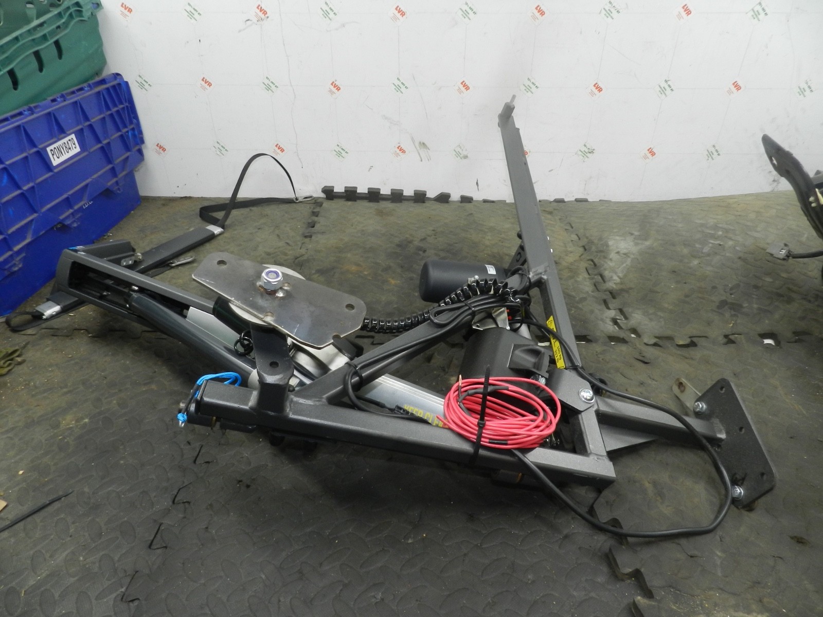 DISABLED WHEELCHAIR ELECTRIC WINCH HOIST FRAME BOOT AUTO CHAIR AC-P10-145-12 VOL