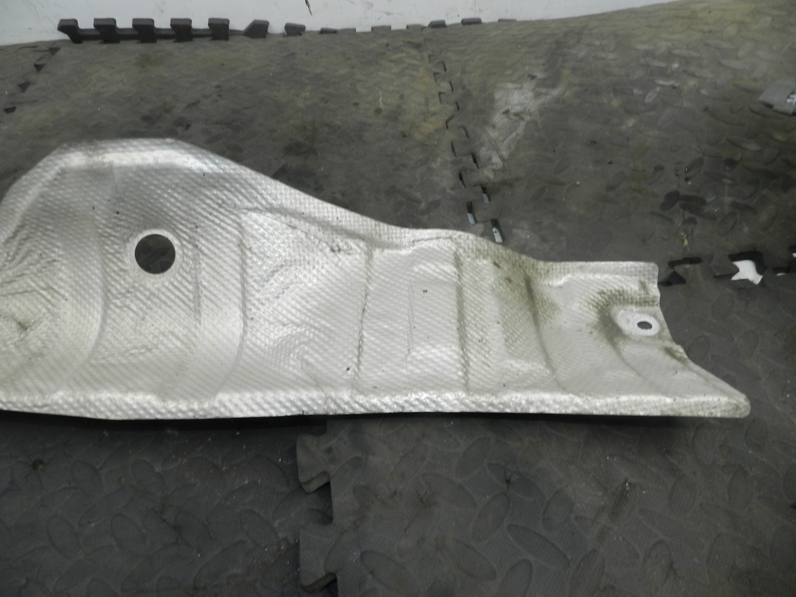 180. 2018 RENAULT KOLEOS MK2. EXHAUST HEAT SHIELD - Image 2