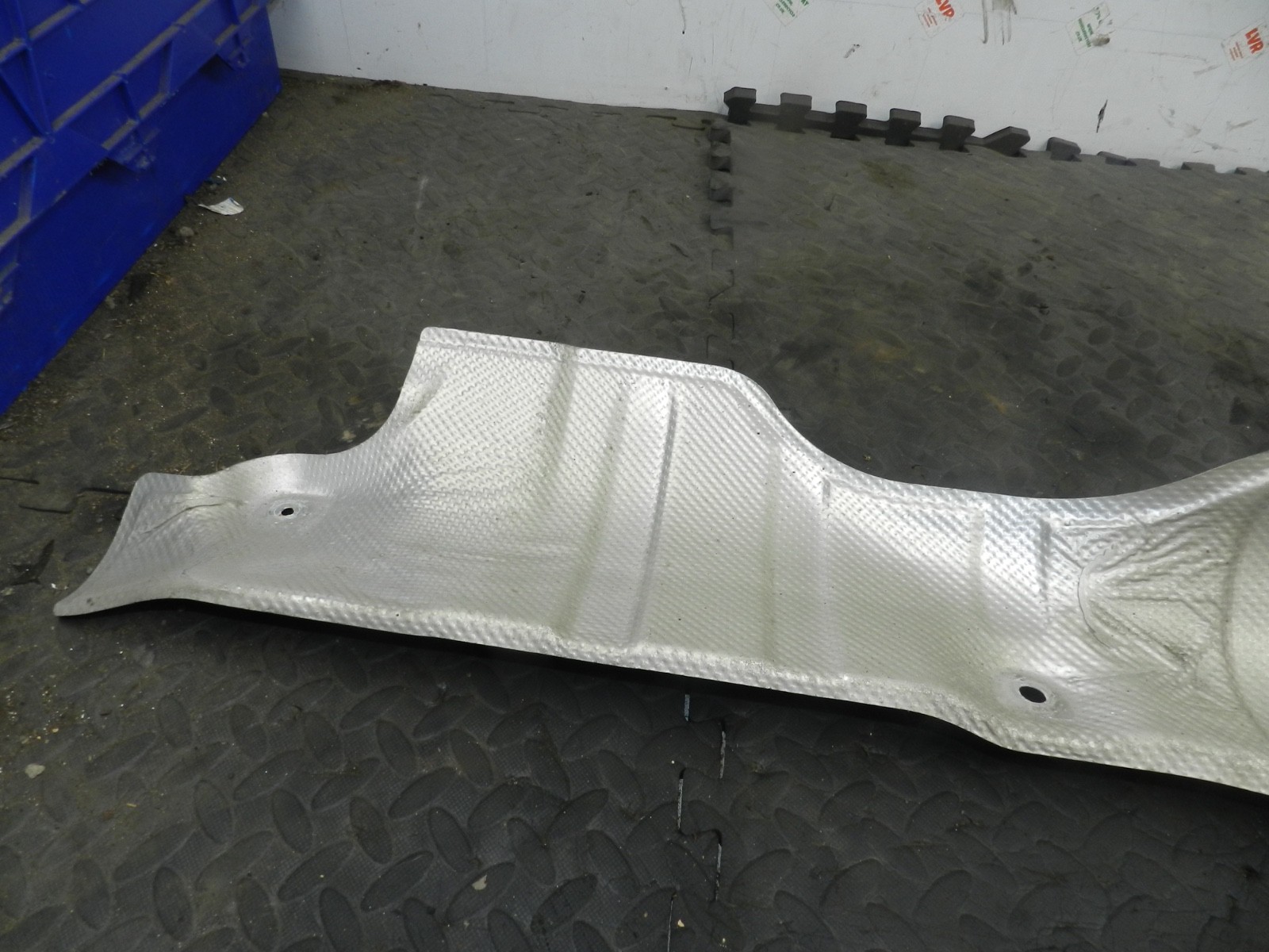 180. 2018 RENAULT KOLEOS MK2. EXHAUST HEAT SHIELD - Image 4