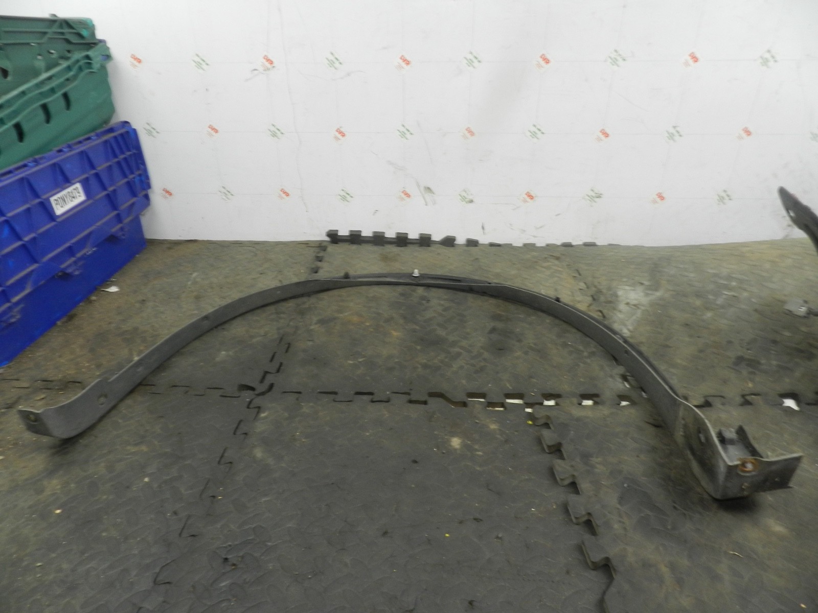 180. 2018 RENAULT KOLEOS MK2. DRIVER SIDE FRONT WHEEL ARCH TRIM - Image 2