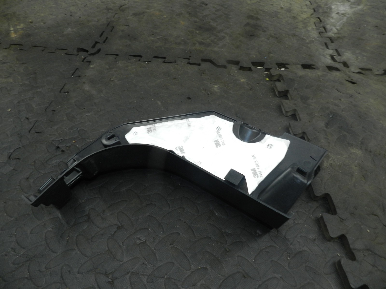 180. 2018 RENAULT KOLEOS MK2. PASSENGER SIDE SILL TRIM - Image 3