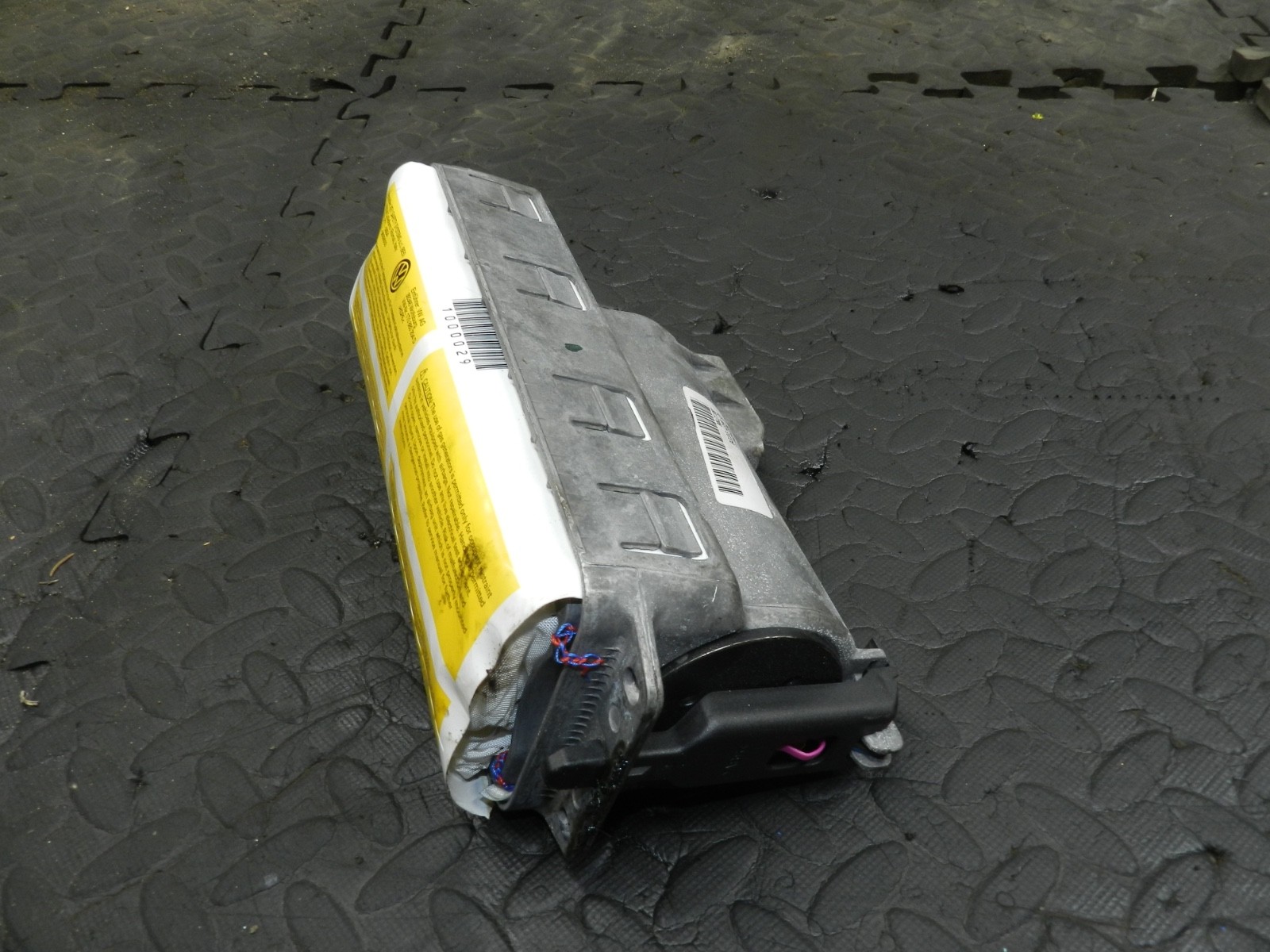 179. 2006 VOLKSWAGEN TOURAN. PASSENGER SIDE AIR BAG - Image 4