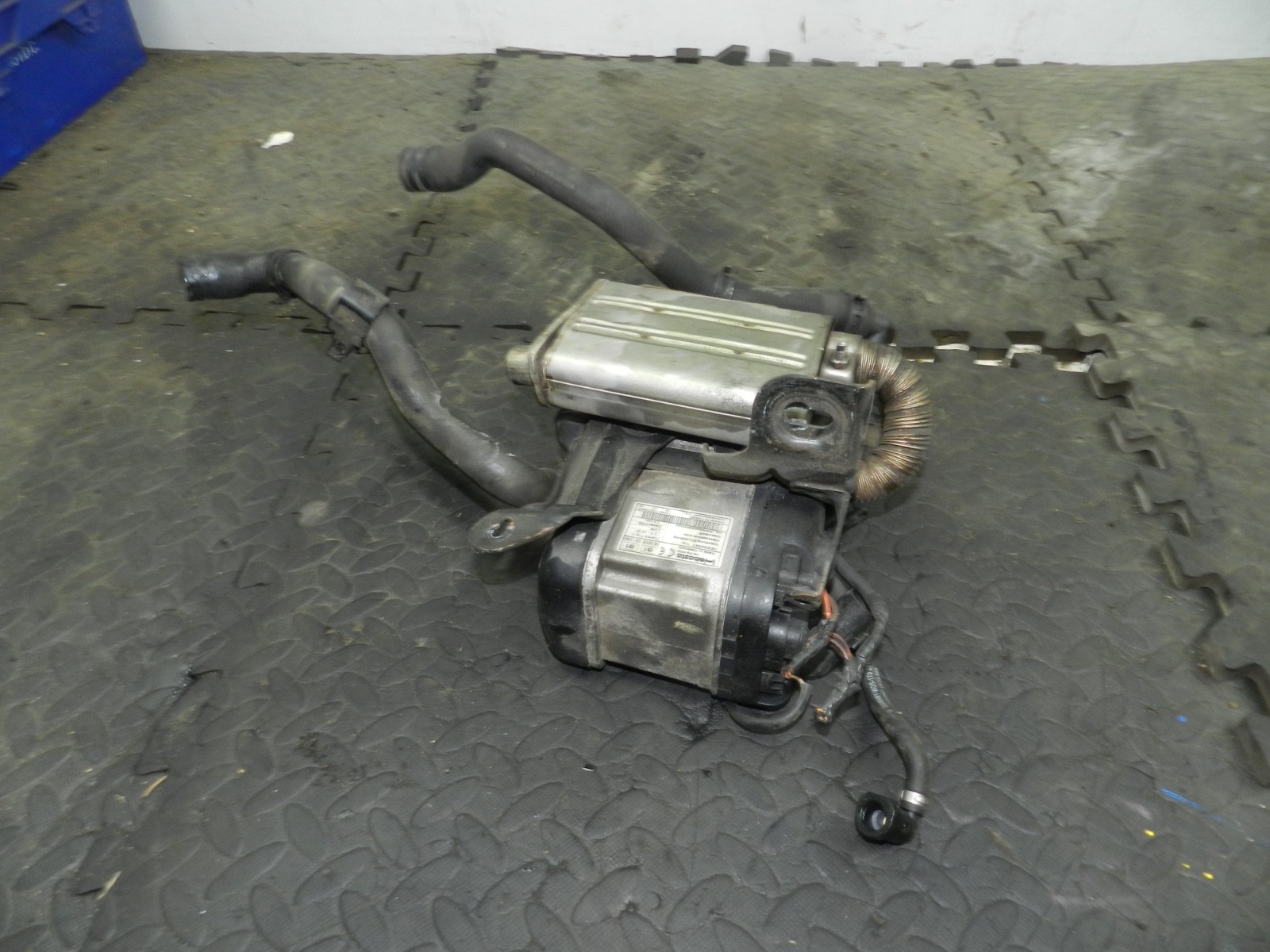 179. 2006 VOLKSWAGEN TOURAN. WEBASTO ADDITIONAL HEATER 1K081565AF - Image 4